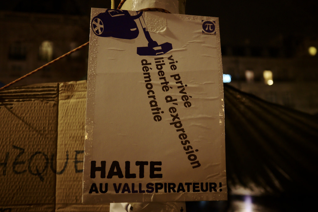 Halte au Vallspirateur!