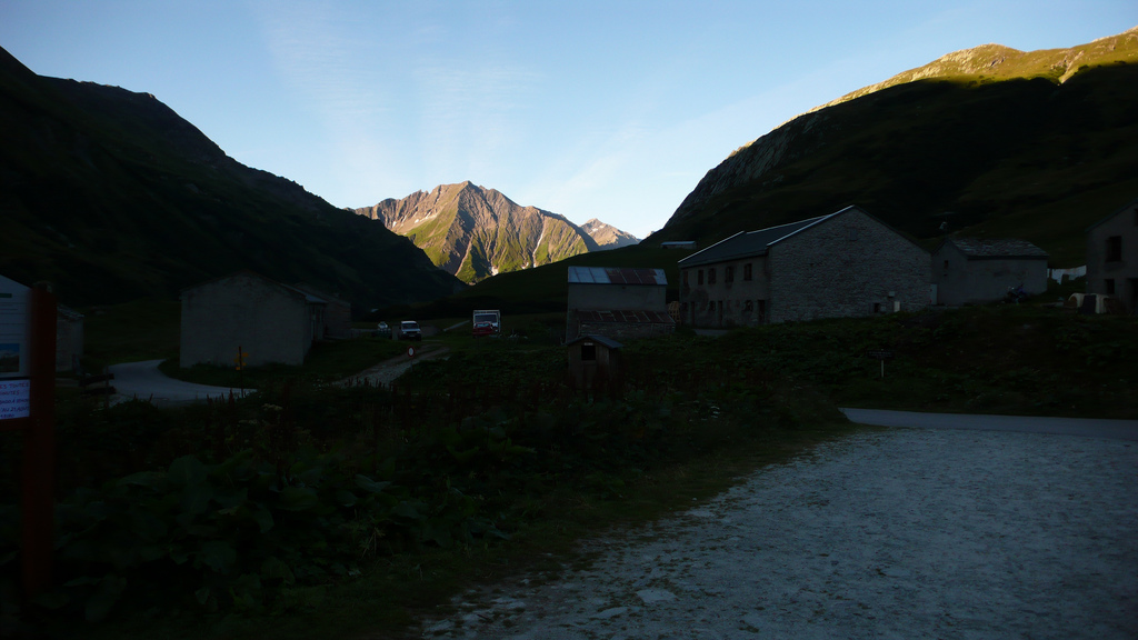 le matin sur le parking de la ville des glaciers