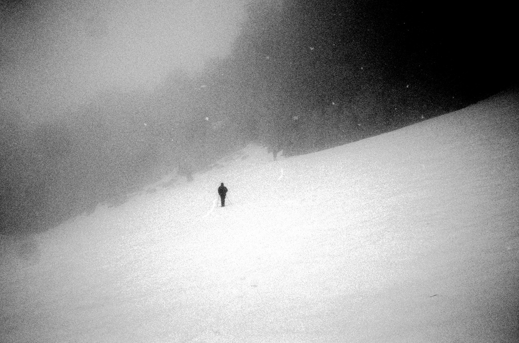 montée dans le brouillard