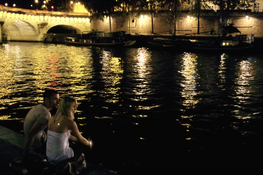 bord de la seine en &eacute;t&eacute;