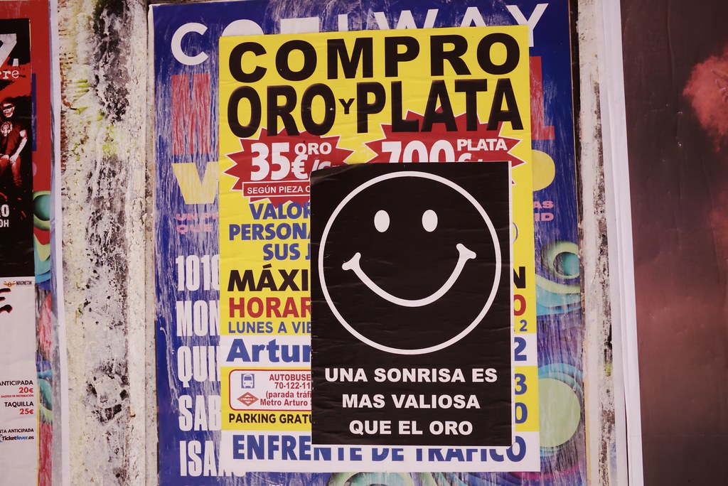 Una sonrisa es mas valiosa que el oro