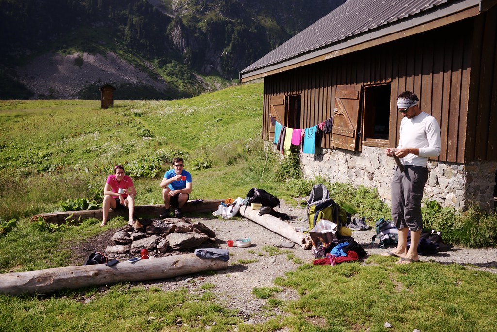 Refuge d'Arbar&eacute;tan
