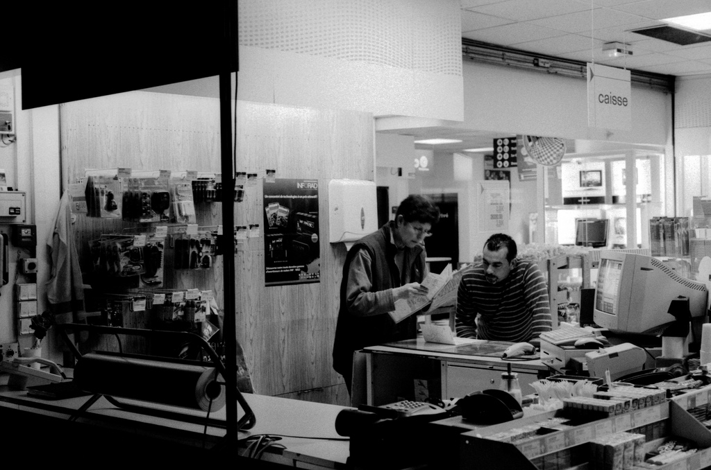 Magasin sur une autoroute