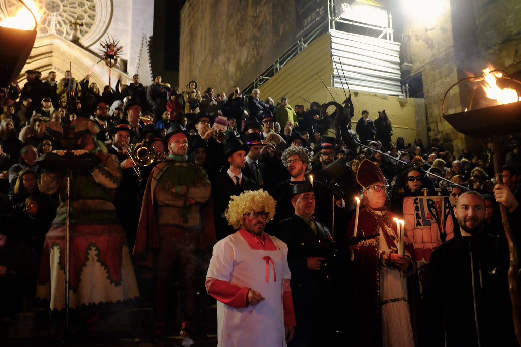 Lliurament del testament a Llucifer, notari reial