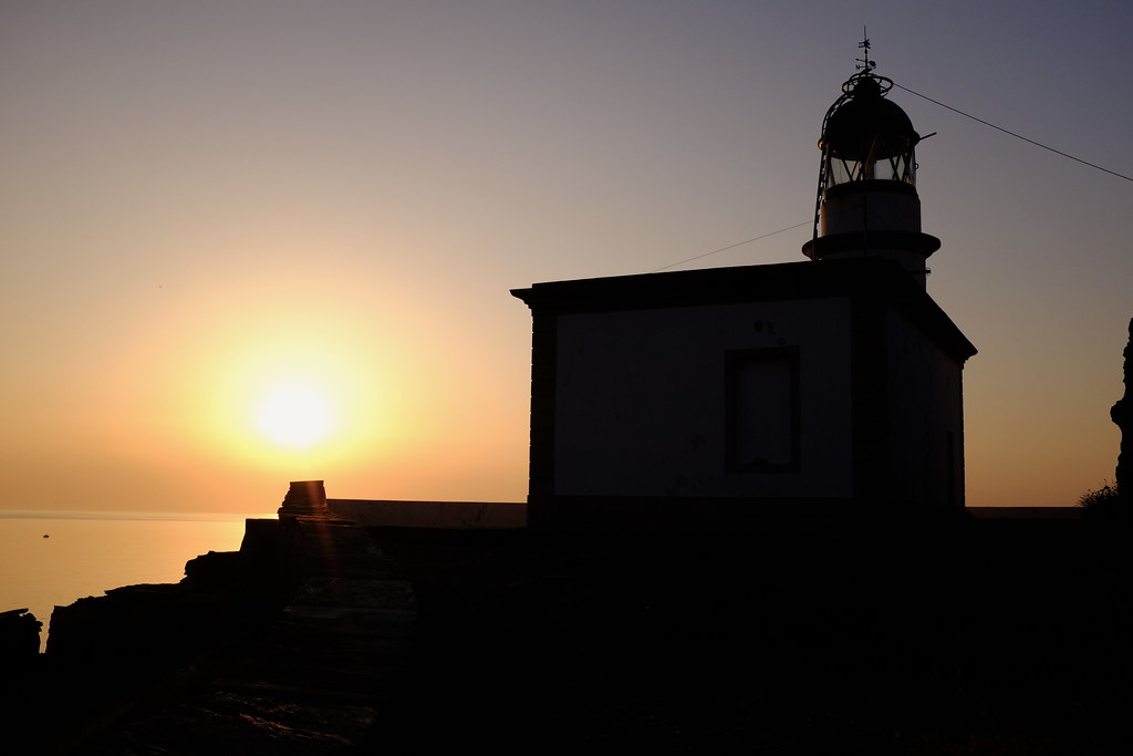 Faro de Cala Nans
