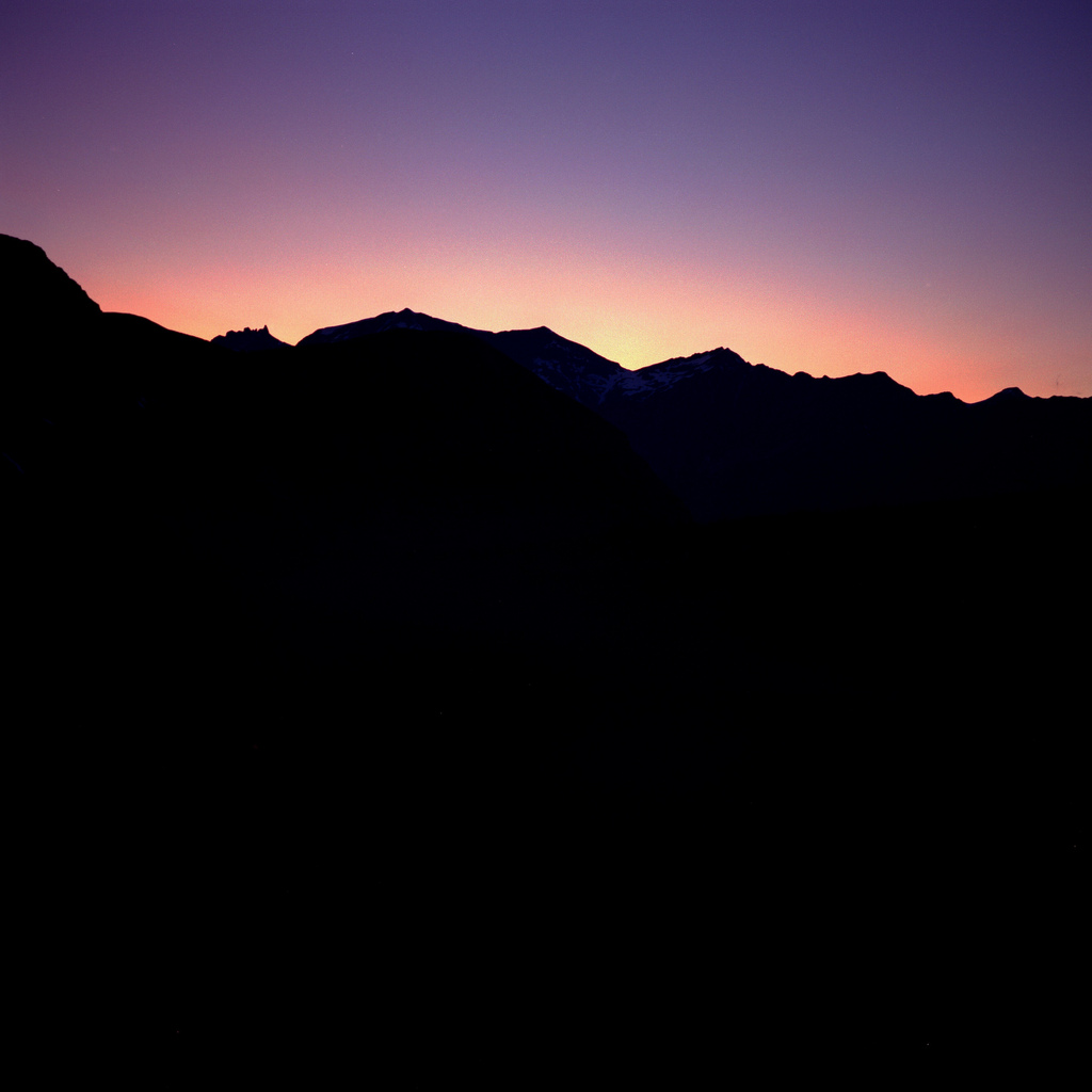 Mont&eacute;e sur le charbonnel
