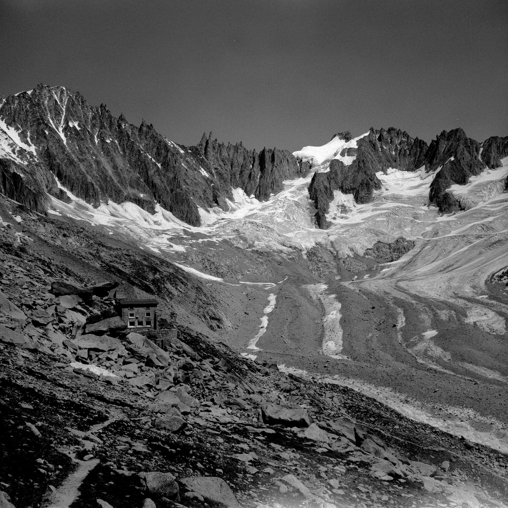Le Cirque de Tal&egrave;fre