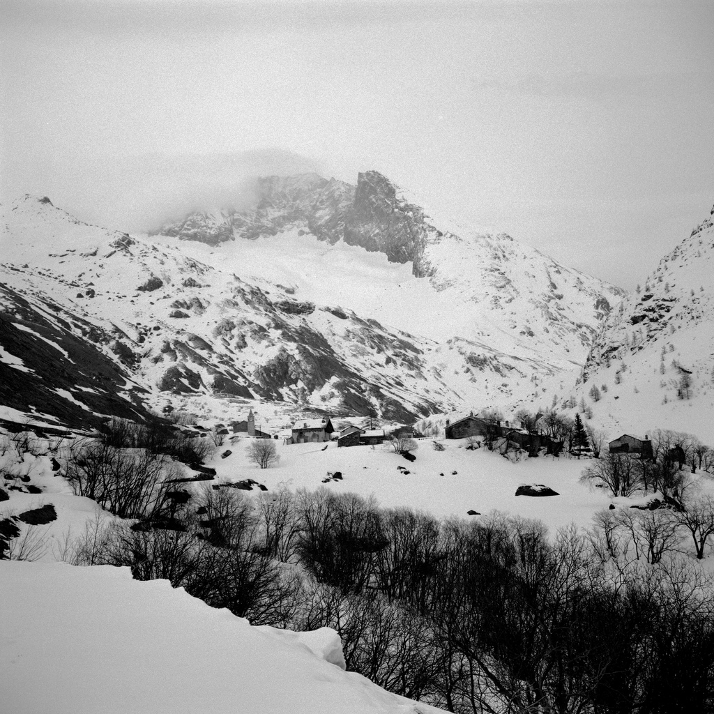 Le village d'Av&eacute;role